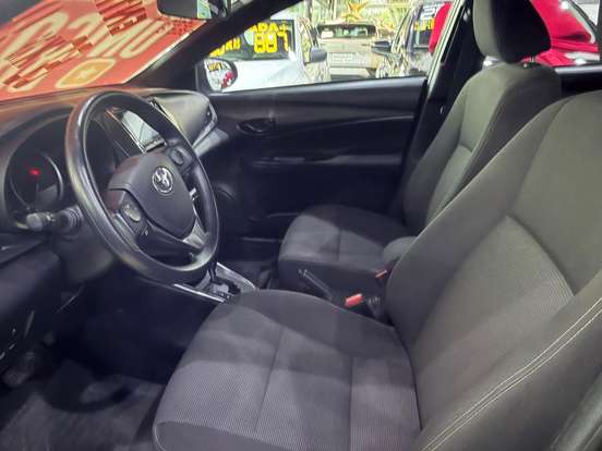 TOYOTA-YARIS-2024
