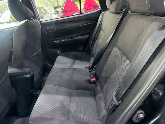 TOYOTA-YARIS-2024
