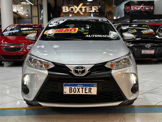 TOYOTA-YARIS-2025