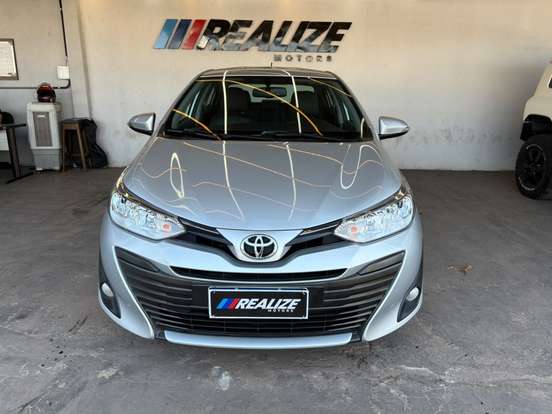 TOYOTA-YARIS-2018