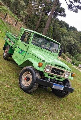 TOYOTA BANDEIRANTE 4.0 OJ50LV-B 4X4 CHASSI LONGO DIESEL 2P MANUAL