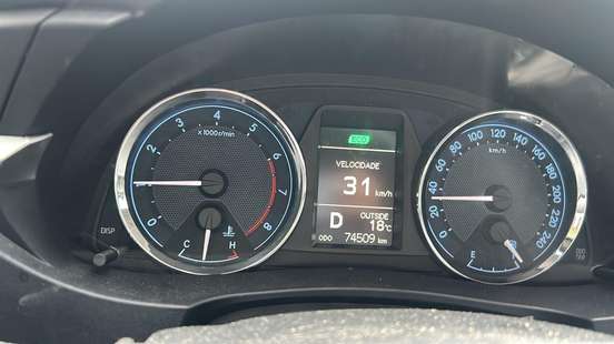 TOYOTA-COROLLA-2014
