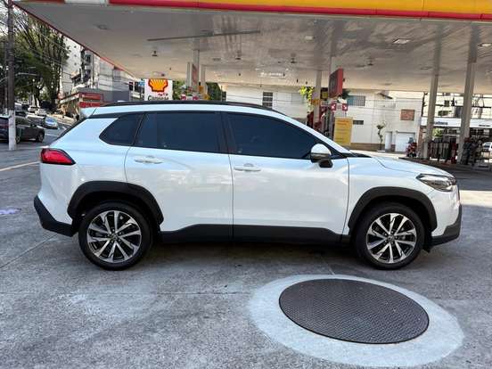 TOYOTA-COROLLA CROSS-2022