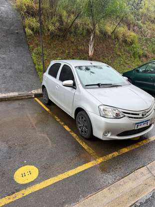 TOYOTA-ETIOS-2014