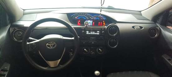 TOYOTA-ETIOS-2014