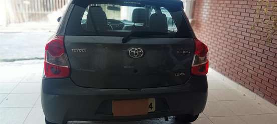 TOYOTA-ETIOS-2014