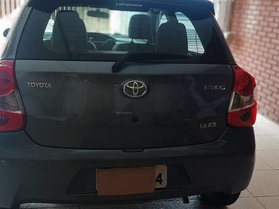 TOYOTA-ETIOS-1.5 XS 16V FLEX 4P MANUAL TOYOTA-ETIOS-2014
