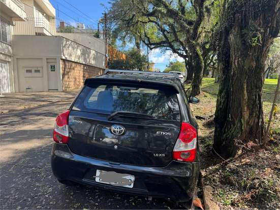 TOYOTA-ETIOS-2014