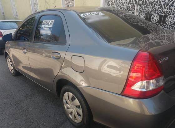 TOYOTA ETIOS 1.5 XS SEDAN 16V FLEX 4P AUTOMÁTICO
