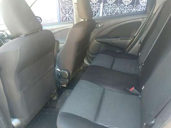 TOYOTA-ETIOS-1.5 XS SEDAN 16V FLEX 4P AUTOMÁTICO TOYOTA-ETIOS-2017