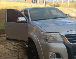 TOYOTA HILUX 2.7 SRV 4X4 CD 16V FLEX 4P AUTOMÁTICO TOYOTA HILUX 2.7 SRV 4X4 CD 16V FLEX 4P AUTOMÁTICO