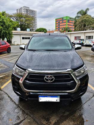TOYOTA HILUX 2.7 VVT-i FLEX CD SRV 4X2 AUTOMÁTICO