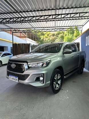 TOYOTA-HILUX-2020