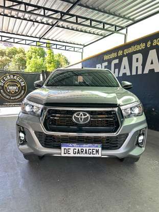 TOYOTA-HILUX-2020