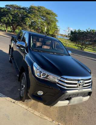 TOYOTA-HILUX-2016