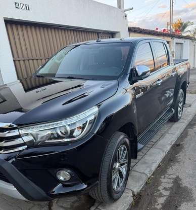 TOYOTA-HILUX-2016