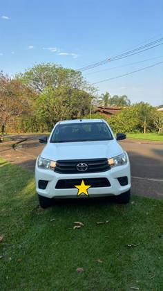 TOYOTA HILUX 2.8 STD 4X4 CD 16V DIESEL 4P MANUAL