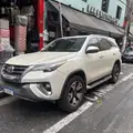 TOYOTA HILUX SW4 2.8 SRX DIAMOND 4X4 7 LUGARES 16V TURBO INTERCOOLER DIESEL 4P AUTOMÁTICO TOYOTA HILUX SW4 2.8 SRX DIAMOND 4X4 7 LUGARES 16V TURBO INTERCOOLER DIESEL 4P AUTOMÁTICO