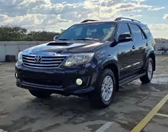 TOYOTA HILUX SW4 3.0 SRV 4X4 16V TURBO INTERCOOLER DIESEL 4P AUTOMÁTICO TOYOTA HILUX SW4 3.0 SRV 4X4 16V TURBO INTERCOOLER DIESEL 4P AUTOMÁTICO