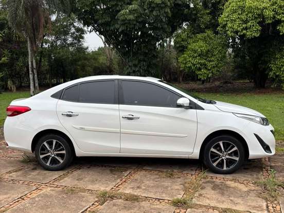 TOYOTA-YARIS-1.5 16V FLEX SEDAN XLS MULTIDRIVE TOYOTA-YARIS-2019