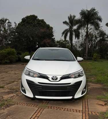 TOYOTA-YARIS-2019