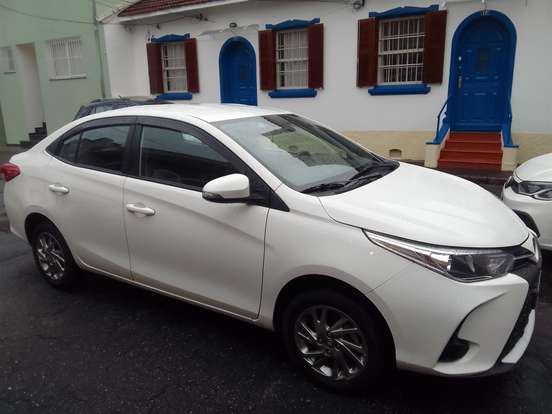 TOYOTA-YARIS-2022