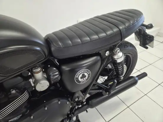 TRIUMPH-BONNEVILLE T120 1200-2020