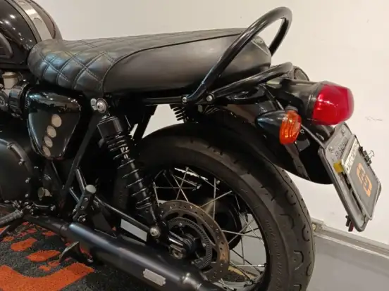 TRIUMPH-BONNEVILLE T120 BLACK 1200 TRIUMPH-BONNEVILLE T120 BLACK 1200-2017