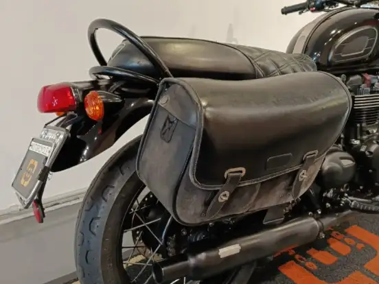 TRIUMPH-BONNEVILLE T120 BLACK 1200 TRIUMPH-BONNEVILLE T120 BLACK 1200-2017