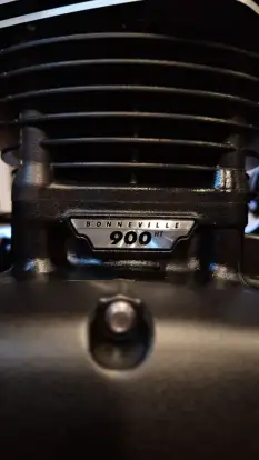 TRIUMPH-STREET TWIN-2018
