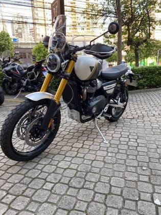 TRIUMPH BONNEVILLE SCRAMBLER 1200 XE 