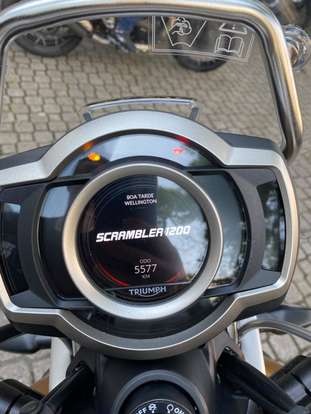 TRIUMPH-BONNEVILLE SCRAMBLER 1200 XE-2025