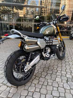 TRIUMPH-BONNEVILLE SCRAMBLER 1200 XE-2025