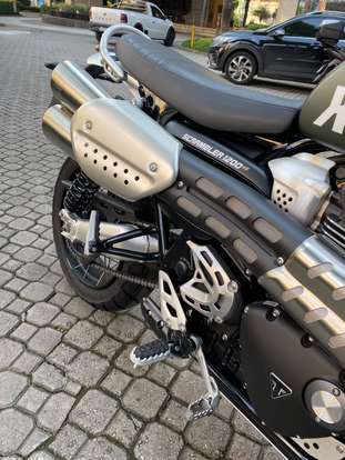 TRIUMPH-BONNEVILLE SCRAMBLER 1200 XE-2025