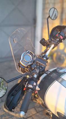 TRIUMPH-SCRAMBLER 1200 XE-2019