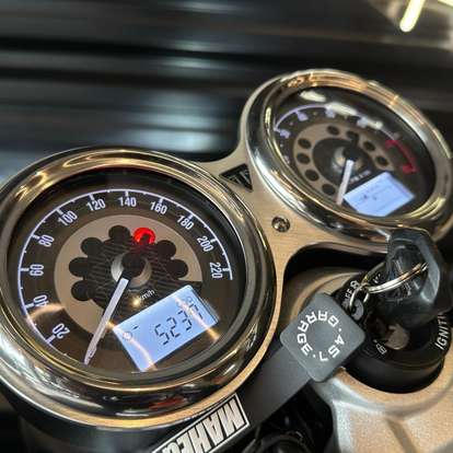 TRIUMPH-SPEED TWIN-2023