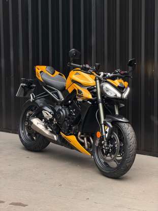TRIUMPH-STREET TRIPLE RS ABS-2024