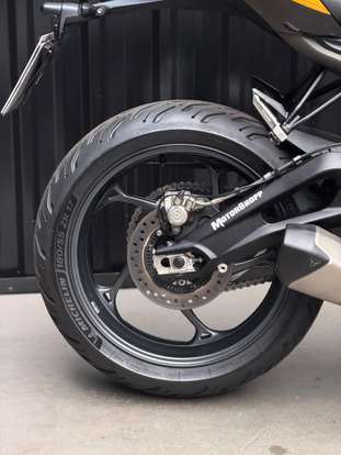 TRIUMPH-STREET TRIPLE RS ABS-2024