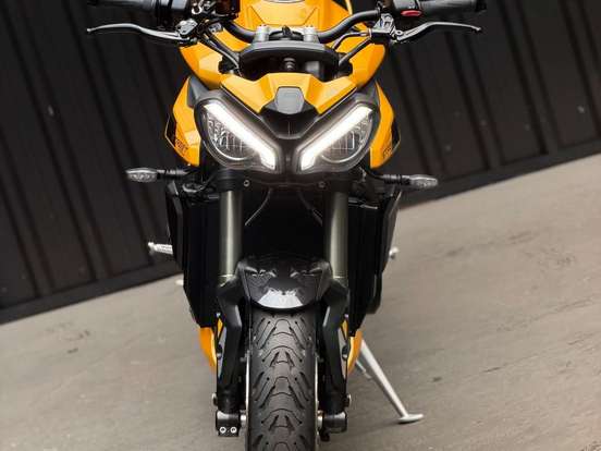 TRIUMPH-STREET TRIPLE RS ABS TRIUMPH-STREET TRIPLE RS ABS-2024