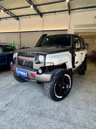 TROLLER T4 3.2 XLT 4X4 20V TURBO INTERCOOLER DIESEL 2P MANUAL
