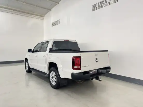 VOLKSWAGEN-AMAROK-2021