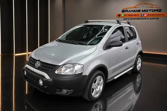 VOLKSWAGEN CROSSFOX 1.6 MI FLEX 8V 4P MANUAL