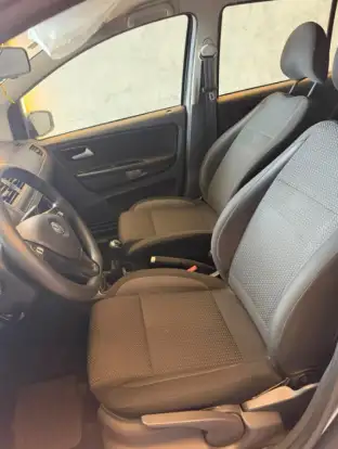 VOLKSWAGEN-FOX-2021