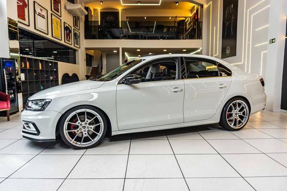 VOLKSWAGEN JETTA 2.0 TSI HIGHLINE 211CV GASOLINA 4P TIPTRONIC