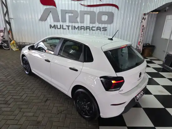 VOLKSWAGEN-POLO-2024