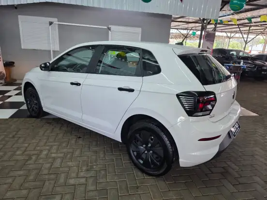 VOLKSWAGEN-POLO-2024