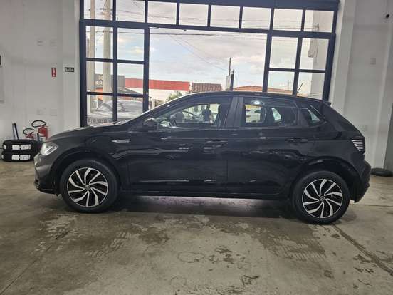 VOLKSWAGEN-POLO-2023