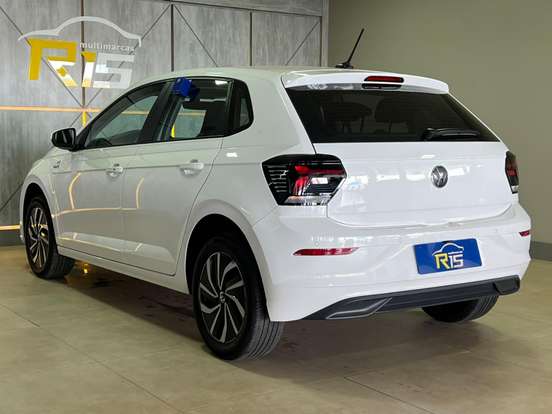 VOLKSWAGEN-POLO-1.0 170 TSI HIGHLINE AUTOMÁTICO VOLKSWAGEN-POLO-2024