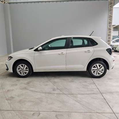 VOLKSWAGEN-POLO-2023