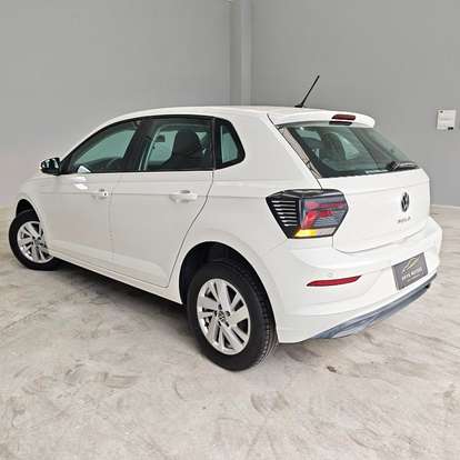 VOLKSWAGEN-POLO-2023